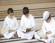 «نماذج مشرفة من حفظة القرآن».. حملوا كتاب الله فقادهم إلى المراتب الأولى