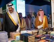 سموُّ الأميرِ فيصل بن سلمان يُدَشِّنُ معرضَ المدينةِ المنورةِ للكتاب