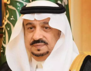 أمير الرياض يؤدي صلاة الميت على والدة الأمير نايف بن ماجد بن سعود