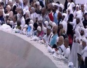 حجاج بيت الله الحرام يواصلون رمي الجمرات في ثاني أيام التشريق (فيديو)