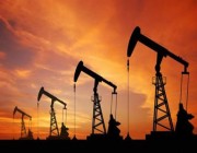 أمريكا: النفط قد يرتفع 40% إذا لم يتم فرض سقف لسعر الخام الروسي