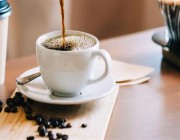 دراسة حديثة: شرب هذا القدر من القهوة يومياً قد يضيف سنوات إلى حياة الشخص