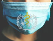 «الصحة العالمية» تدعو دول العالم للعودة إلى فرض الكمامات