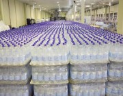 المدير العام لفرع وزارة التجارة بمنطقة مكة المكرمة يطّلع على خطوط الإنتاج بمركز تعبئة ماء زمزم