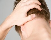 “النمر”: عدة أسباب وراء آلام الرقبة وصداع الرأس الخلفي عند الاستيقاظ