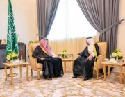 سمو الأمير حسام بن سعود يستقبل رئيس جامعة الباحة