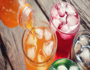 متخصص يحذر من مشروب شائع في الصيف يسبب 4 أمراض أخطرها السرطان
