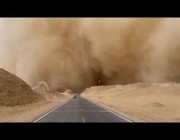 مشهد مهيب لاجتياح عاصفة رملية منطقة هايشي الصينية