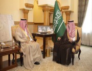 نائب أمير مكة المكرمة يستقبل مدير عام التعليم بجدة