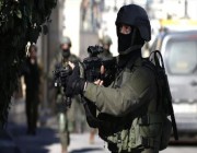 استشهاد فلسطيني خلال مداهمة لقوات الاحتلال واعتقال قيادي من حركة الجهاد بالضفة الغربية