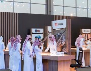 جناح الأسلحة بمعرض الصقور والصيد السعودي الدولي في نسخته الرابعة يقدِّمُ مفاجآتٍ جديدةً لزواره
