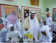 شاهد.. أمير نجران يشارك الطلاب انطلاقة العام الدراسي الجديد