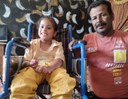 والد طفلة مصرية يستغيث: عملية تنقذ حياة بنتي المصابة بشلل دماغي