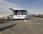 وفـاة شخصين وإصابة 18 في تصادم حافلة تقل معتمرين عمانيين متجهة إلى مكة