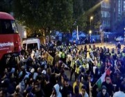 إصابة خمسة شرطيين واعتقال 12 شخصا خلال احتجاج خارج سفارة إيران بلندن