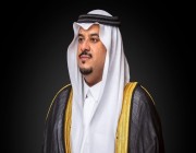 أمير الرياض بالنيابة يؤدي صلاة الميت على سعود السديري -رحمه الله-