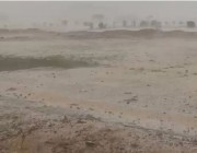 شاهد: سقوط أمطار غزيرة على محايل