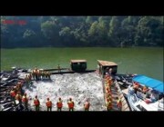 صيادون صينيون يحتفلون بوفرة الأسماك على طريقتهم الخاصة