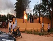 إطلاق نـار وارتباك يسودان بوركينا فاسو بعد يوم من الانقلاب