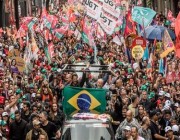 البرازيليون ينتخبون رئيسًا جديداً اليوم في أشد الانتخابات استقطاباً منذ عشرات السنين