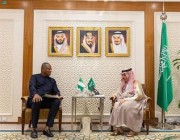 وزير الخارجية يستقبل نظيره النيجيري ويعقدان اجتماعاً لتطوير العلاقات المشتركة بين البلدين
