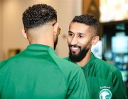 “الأخضر” يطير إلى أبوظبي لبدء المرحلة الثالثة من الإعداد لكأس العالم 2022 (صور)