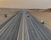 “أمن الطرق” يخفض سرعة الطريق بالقرب من حفر العتش على طريق “الرياض – القصيم”