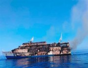 وفاة 14 شخصاً بعد اشتعال النار في سفينة إندونيسية