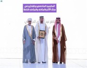 تكريم رموز الثقافة والتراث والفنون في دول الخليج (صور)
