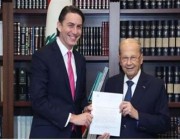 رسمياً.. لبنان وإسرائيل يوقعان اتفاق ترسيم الحدود البحرية