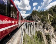 سويسرا تطلق أطول قطار ركاب في العالم