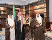 أمير الباحة يستقبل رئيس وأعضاء مجلس إدارة الجمعية الخيرية لإكرام المسنين “إكرام”