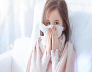 «الصحة» توجه 3 نصائح لحماية الأطفال من نزلات البرد والإنفلونزا