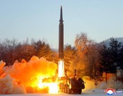 كوريا الشمالية تطلق قذائف مدفعية قبالة سواحلها الشرقية والغربية