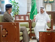 نائب أمير منطقة الرياض يستقبل مدير شرطة المنطقة