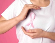 هل يمكن أن يصاب الرجال بسرطان الثدي؟..  استشاري الأورام يجيب