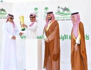 الأمير عبدالله بن فهد بن عبدالله يكرم الفائزين في كأس الأولمبية للهجن في تبوك