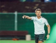 “رينارد يفاضل بين لاعبين”.. تعرف على التشكيل المتوقع للأخضر أمام بولندا