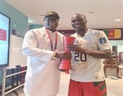 أبو بكر يفوز بجائزة رجل مباراة الكاميرون وصربيا في كأس العالم