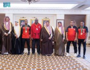أمير القصيم يستقبل الفائزين برالي القصيم وحائل ودورة الألعاب السعودية