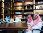 أمير منطقة الباحة يستقبل محافظ بني حسن ويطلع على تقرير الأعمال المنجزة