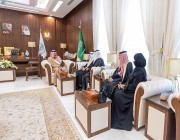 أمير منطقة حائل يستقبل رئيس مجلس أمناء مركز الملك عبدالعزيز للحوار الوطني