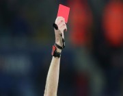 “إشارة مرور” وراء اختراع البطاقات الصفراء والحمراء في كأس العالم