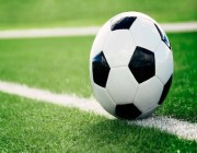 “الصحة”: احرص على الإحماء والإطالة قبل ممارسة كرة القدم