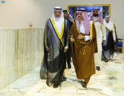 وزير الخارجية يستقبل وزير خارجية دولة الكويت لدى وصوله الرياض