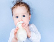 “سعود الطبية” توضح الفرق بين أعراض حساسية الحليب وعدم تحمل اللاكتوز