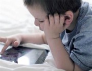 “الصحة” توضح المدة المسموح بها للجلوس أمام الأجهزة الإلكترونية للأطفال