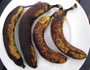 8 فؤائد مذهلة لتناول الموز الأسود.. تعرف عليها