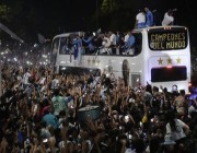 شاهد.. استقبال الجماهير الأرجنتينية لنجوم التانجو بعد الفوز بكأس العالم (فيديو)