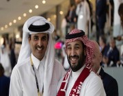 شاهد.. تركي آل الشيخ يقدم هدية لأمير قطر بمناسبة انتهاء كأس العالم